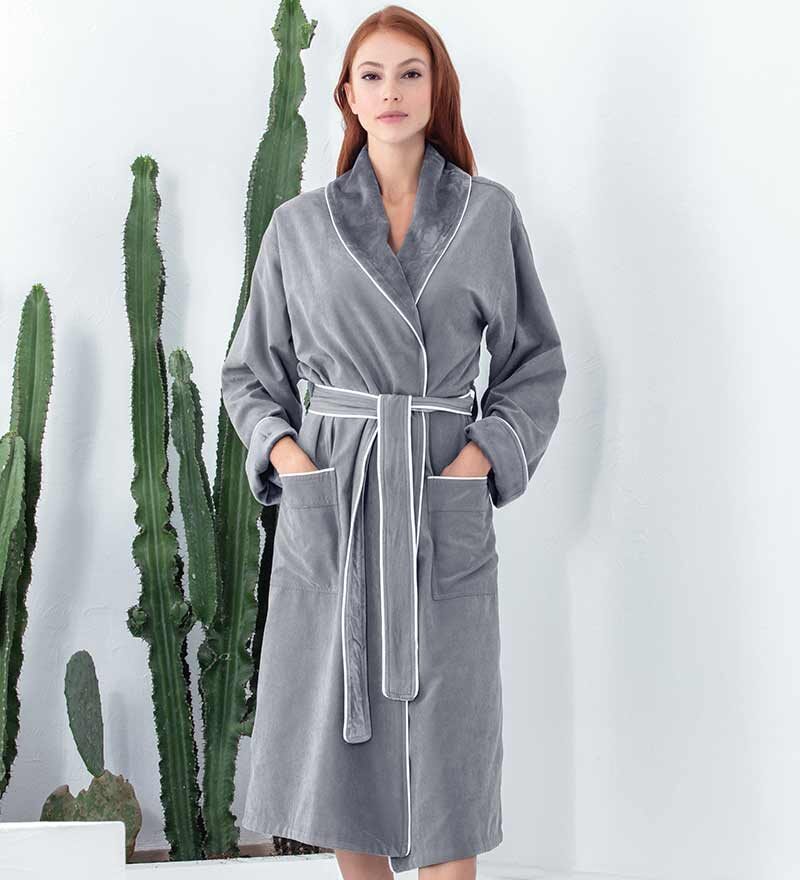 Women's Gray Plush Microfiber Spa Robe